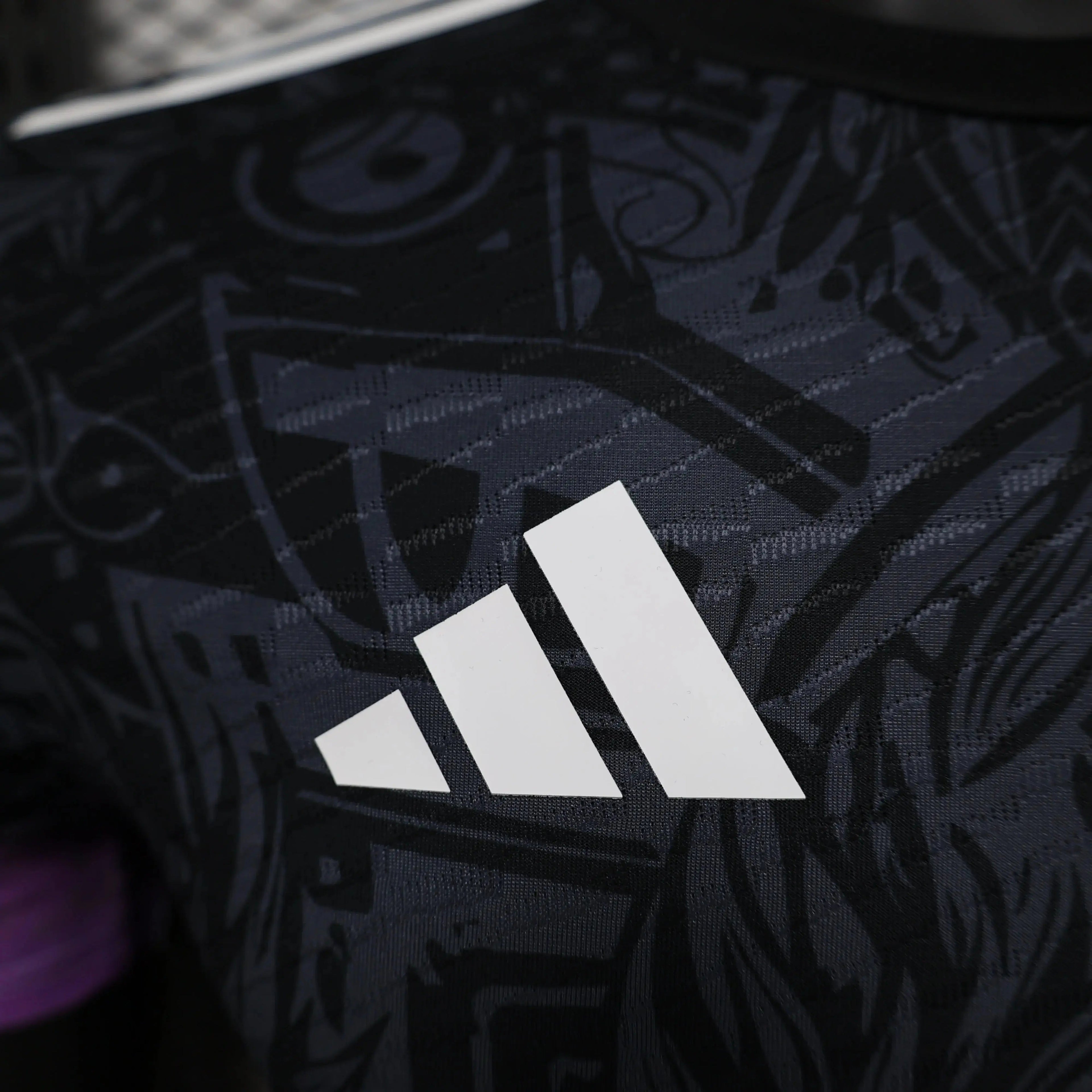 MAILLOT LIVERPOOL ÉDITION SPÉCIALE VIOLET 2024/2025