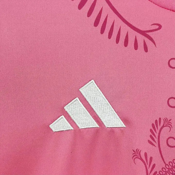 Maillot de l'Algérie 2024/2025 Rose