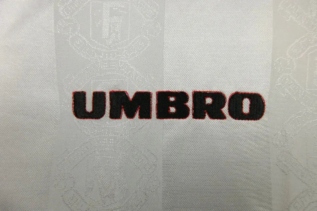MAILLOT RETRO MANCHESTER UNITED 1998/1999 VERSION MANCHES LONGUES