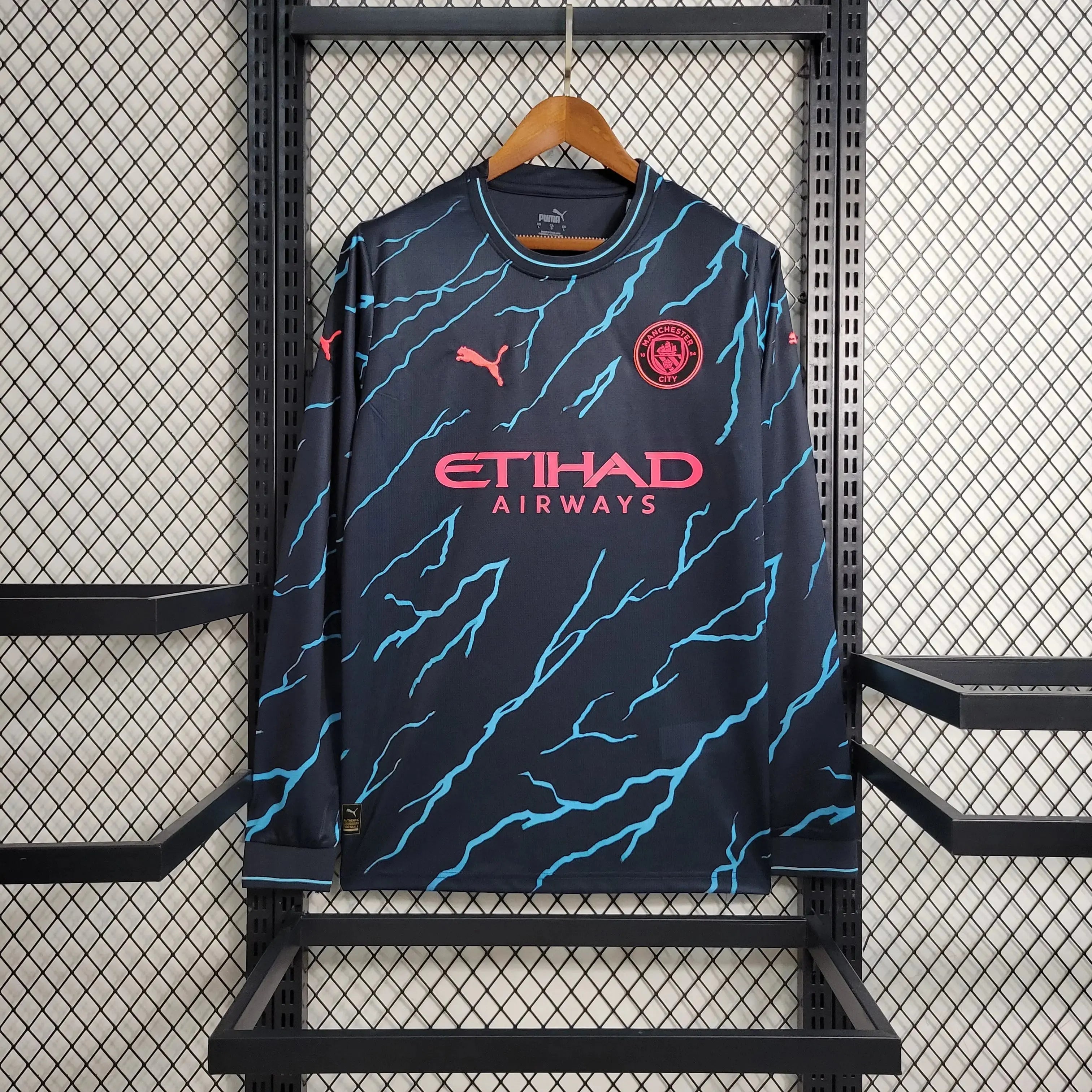 MAILLOT MANCHESTER CITY EXTÉRIEUR 2023/2024 VERSION MANCHES LONGUES