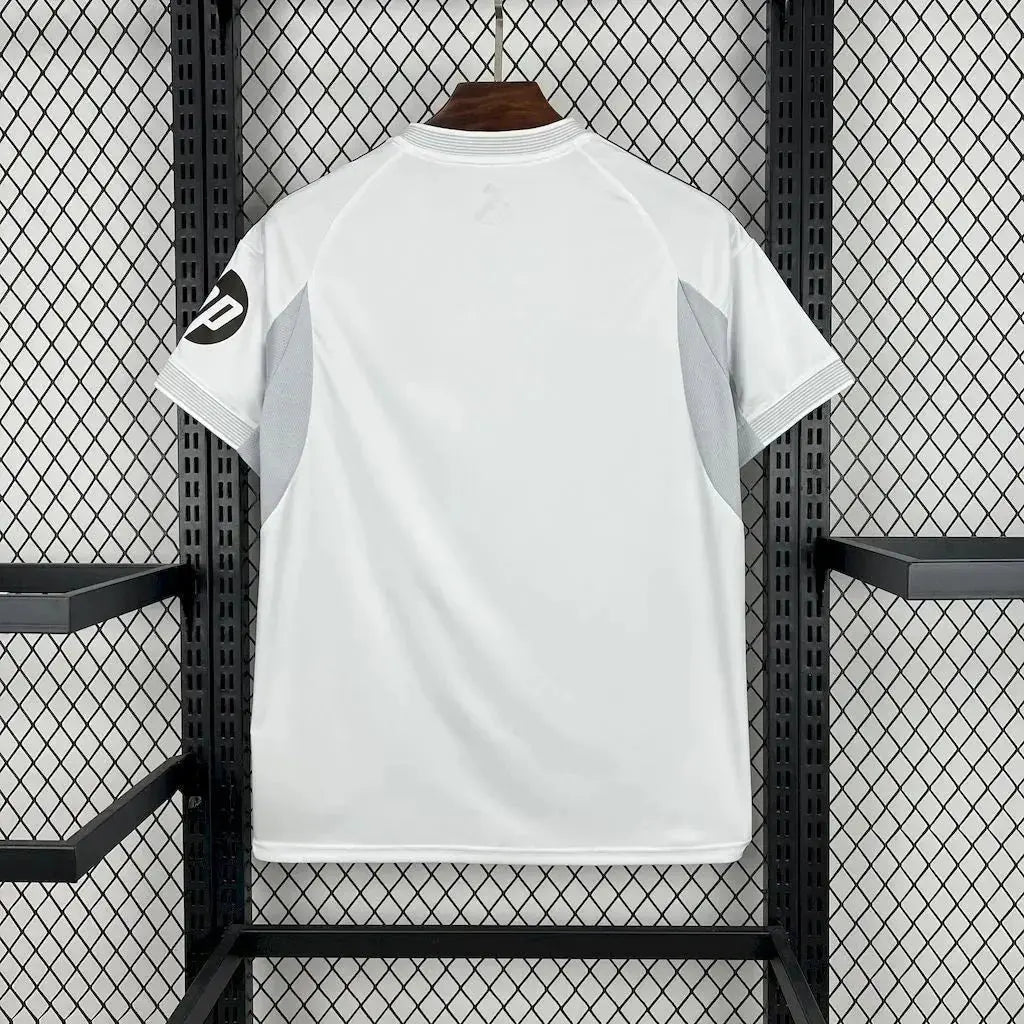 Maillot domicile du Real Madrid 25/26